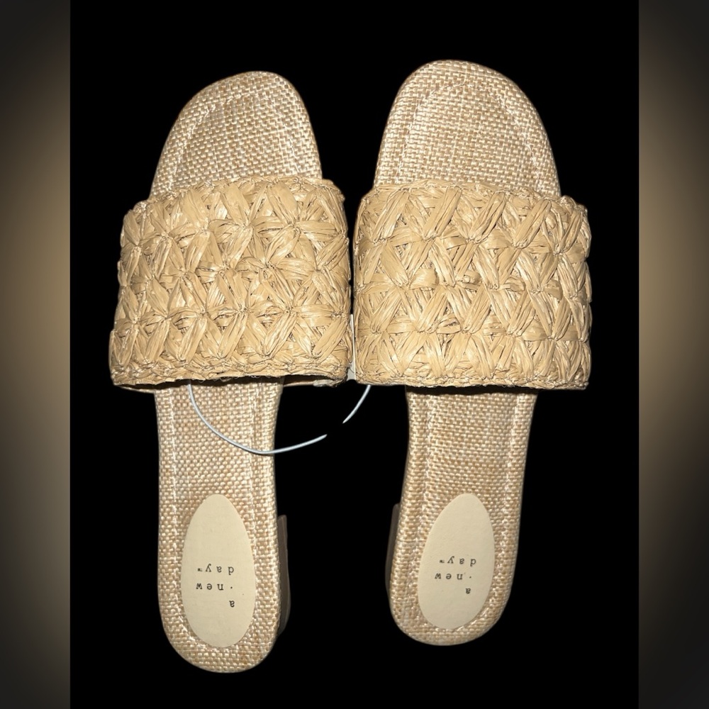 NWT A New Day Ariella Woven Raffia Slide Sandals Tan Brown vacay cruise office